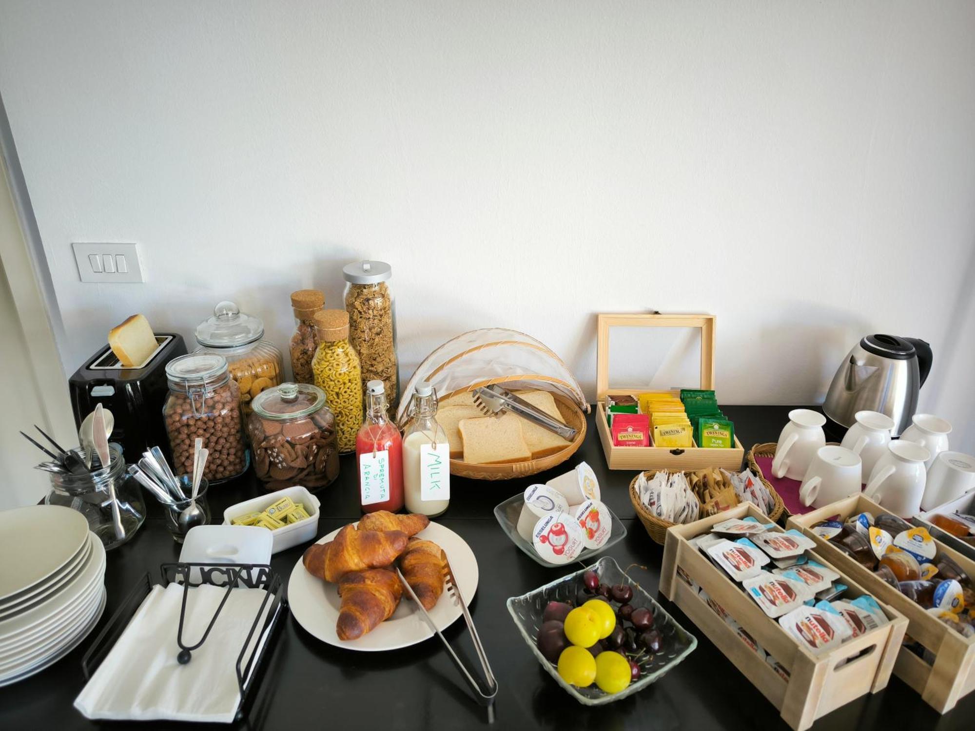 Versilia - Pietrasanta - Le Colmate Guesthouse 톤파노 외부 사진